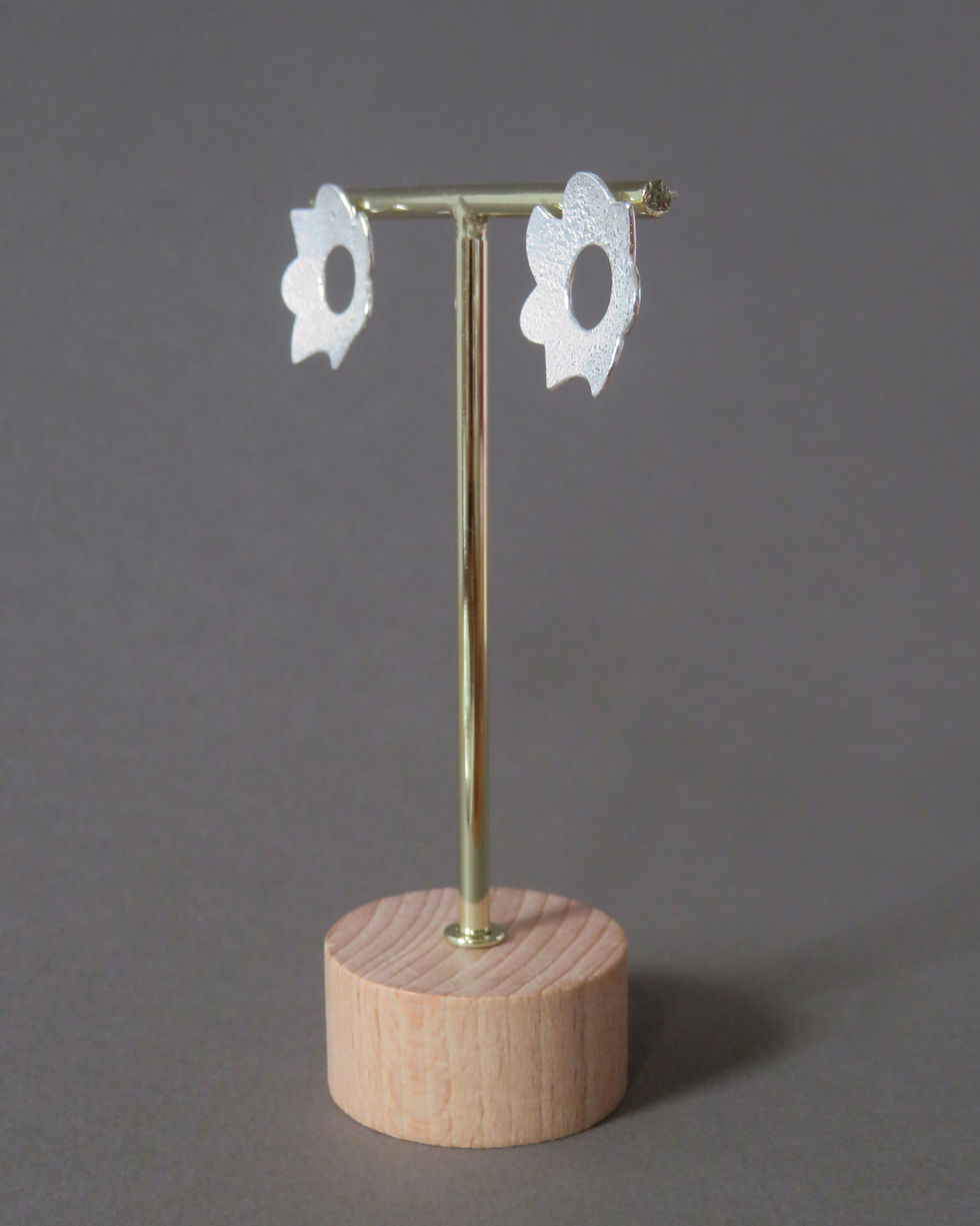 Thumbnail: Rosa Studs - Small