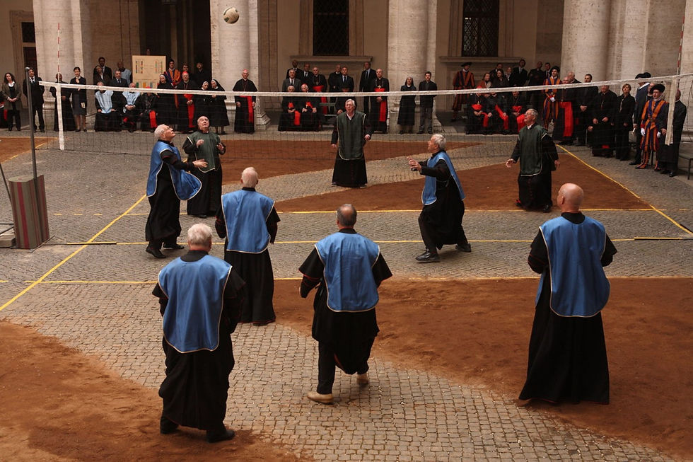 Torneo di pallavolo tra cardinali in Habemus Papam di Moretti