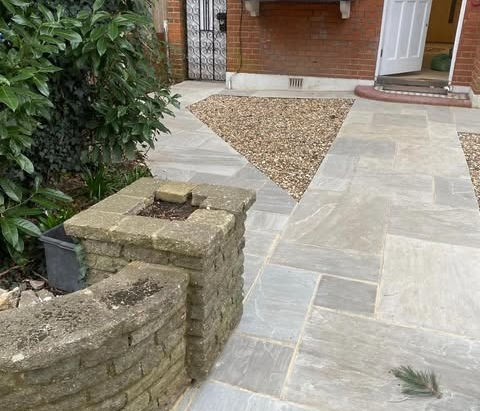 Team performing house clearance in London residential property