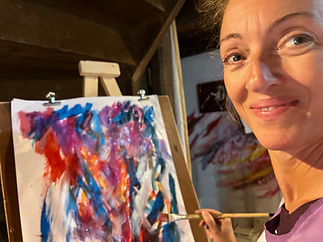 Womens Art Retreats France painting and art expression