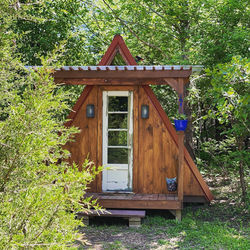 creekside cabin front