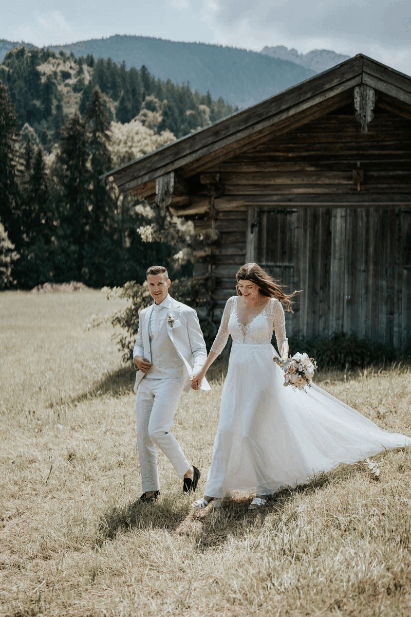 ezgif-6-331f911363 wedding.gif