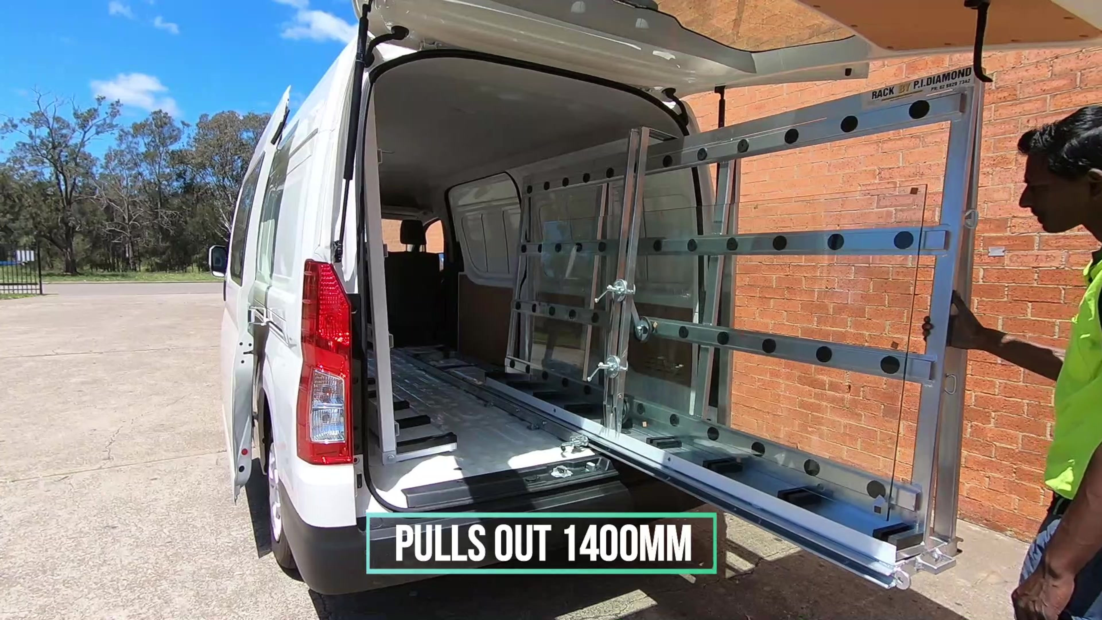 Internal Glass Van Rack | PIDIAMOND | AUSTRALIA
