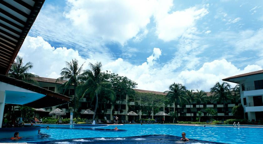 Miniatura: Holiday Villa Beach Resort & Spa 3*