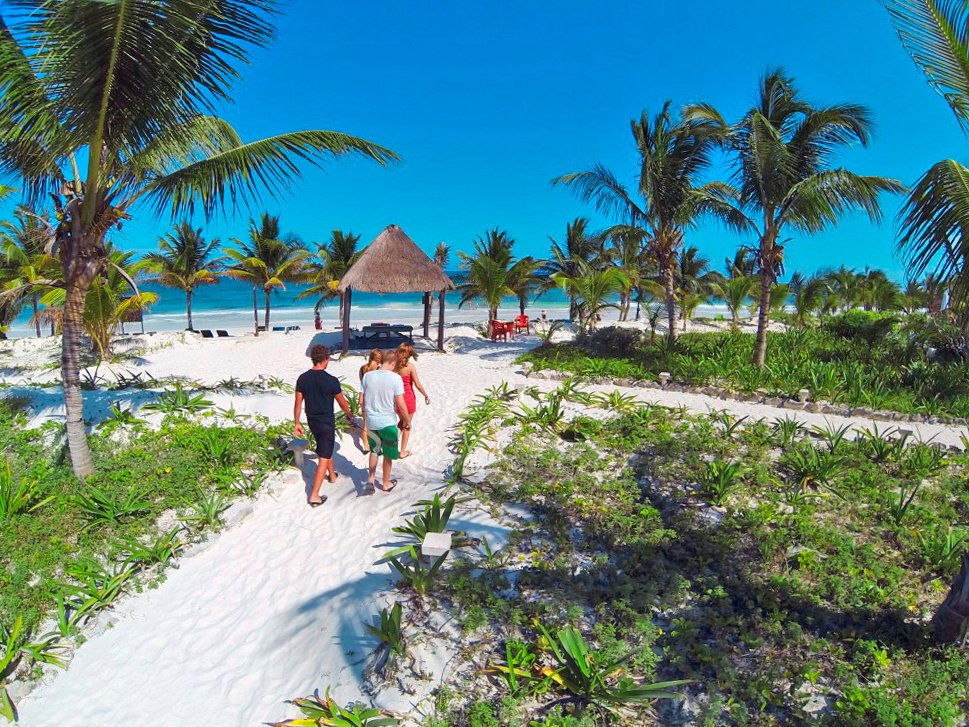 Miniatura: Los Lirios Beach Hotel 4*