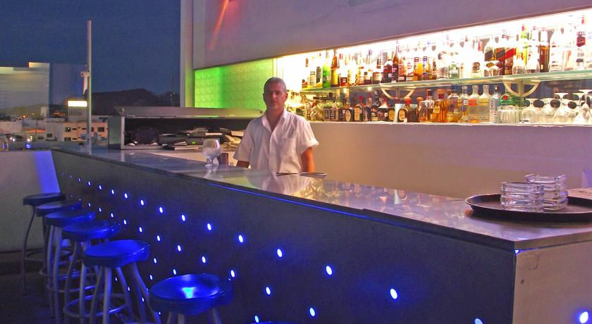 Miniatura: Seven Crown Malecon 3*