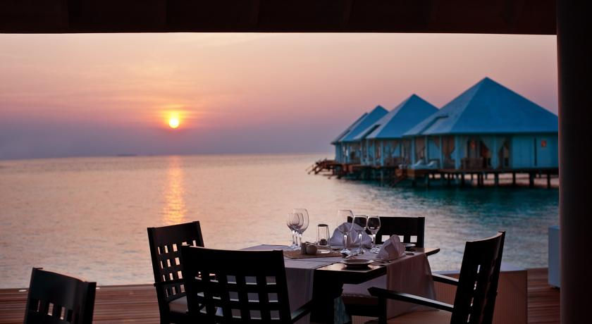 Miniatura: Diamonds Athuruga Beach & Water 4*