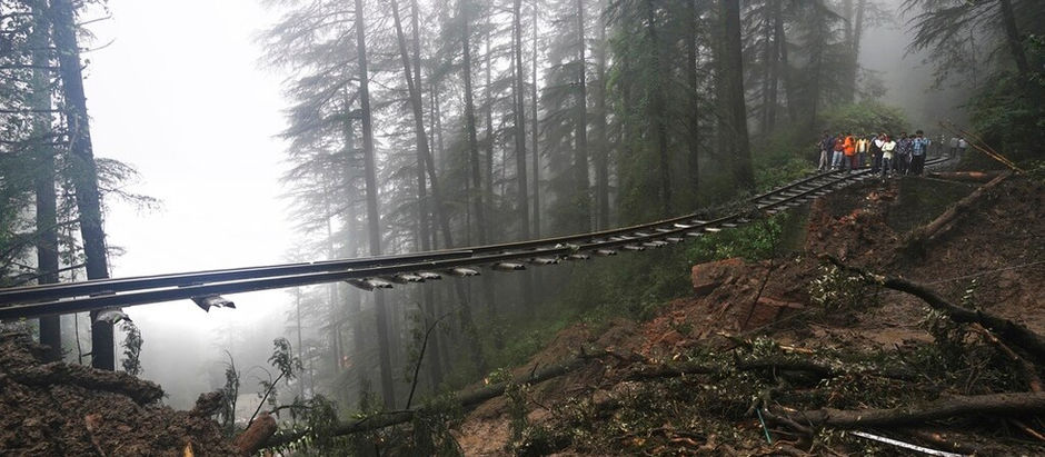 Heart-Wrenching Landslides Strike Himachal Pradesh, Causing Multiple Homes to Crumble