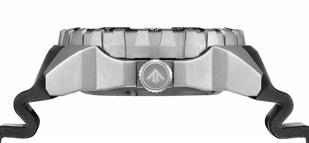 Nreloj B6004-08E detalle lateral caja super titanio impresionante reloj 2021