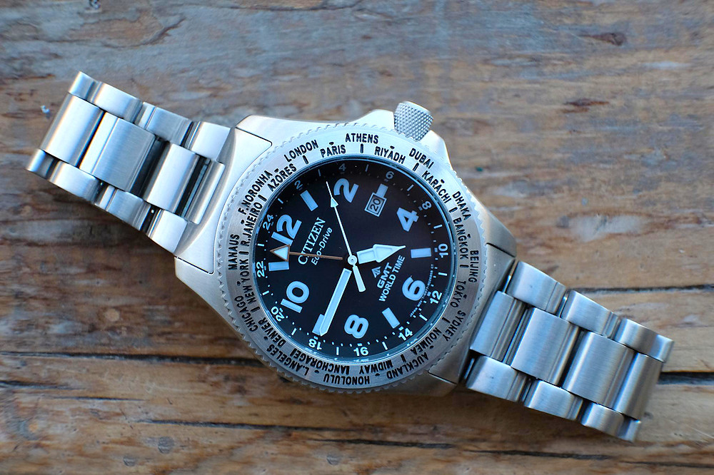 Reloj japonés solar y GMT de acero Promaster modelo bj7100-82e