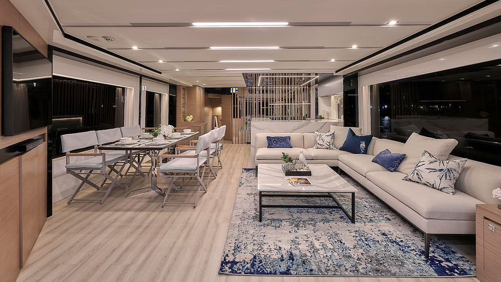 detalle amplio salon embarcacion gran eslora horizon yacht fd75 2020