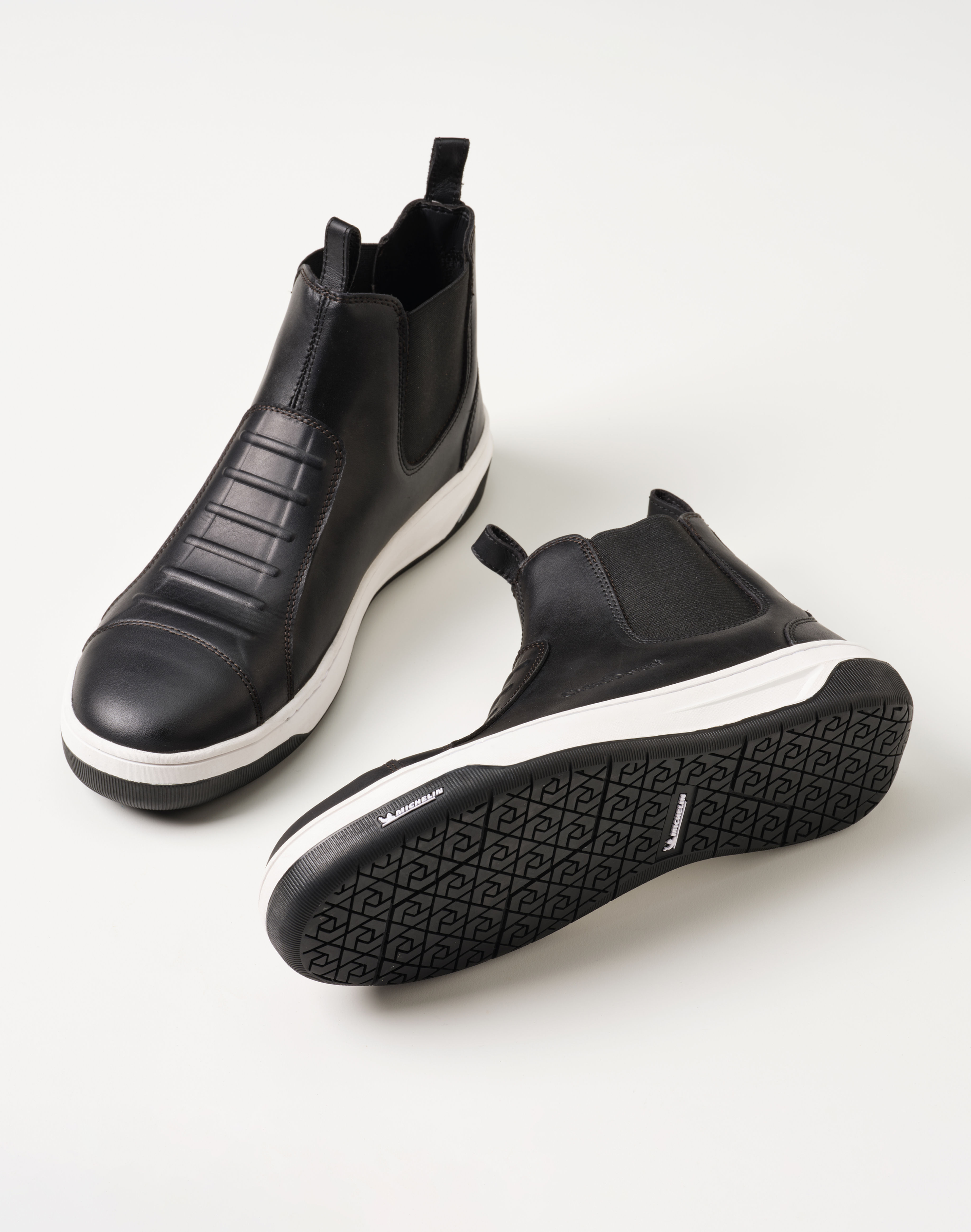 Chaud Devant Black Pro Magister High Top Shoes Pair