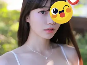 "23세 161cm C컵, 밝고 쾌활한 성격의 라임 씨가 화사한 미소를 짓는모습"