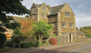 WALKS WITH NELLIE! Barlow