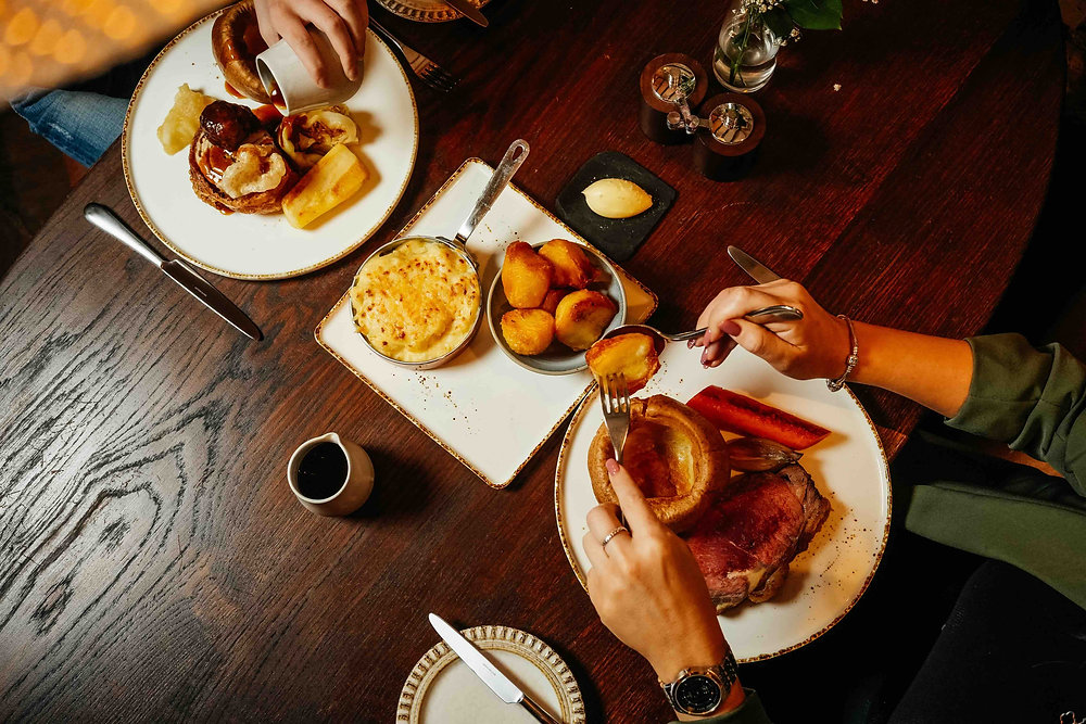 THE PEACOCK AT ROWSLEY WELCOMES BACK ITS ICONIC SUNDAY LUNCH