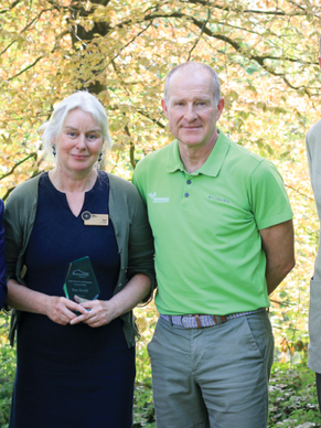 PEAK DISTRICT ACCESSIBILITY CHAMPION RECEIVES ACCOLADE IN MEMORY OF NATIONAL PARKS COLLEAGUE