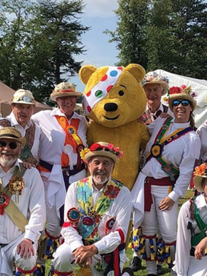 WINSTER MORRIS DANCERS – FREE TASTER SESSIONS