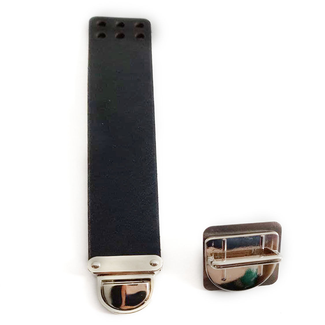 Patellina con chiusura a cartella