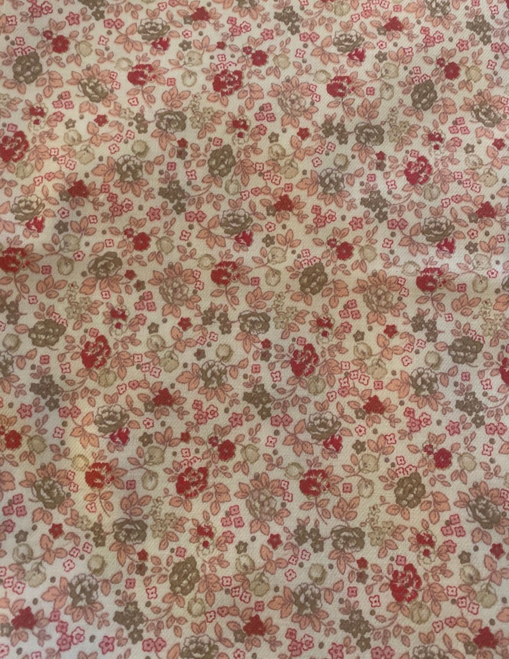 Florecitas verde rojo y rosa