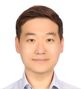 이경륜_edited.jpg