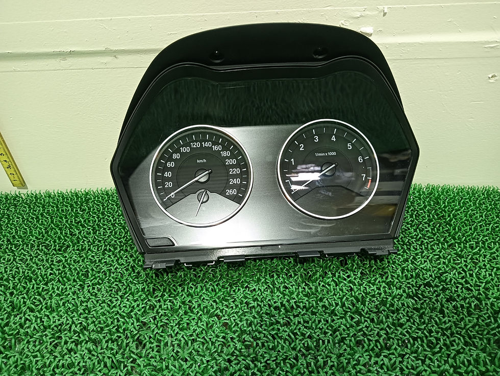 Miniatura: BMW 116i 2013 DBA-1A16