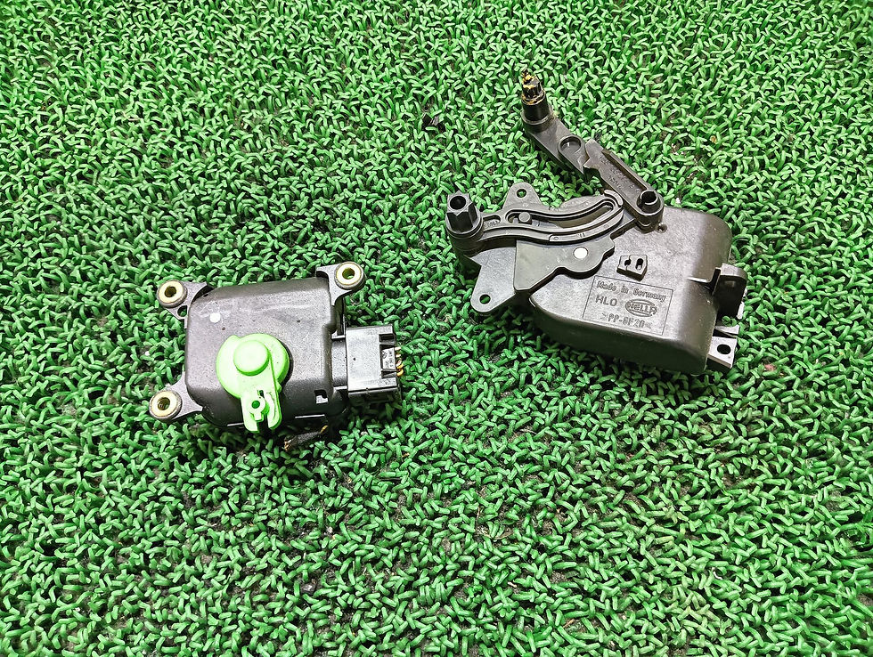 Miniature : PORSCHE BOXSTER 2002 GF-98665