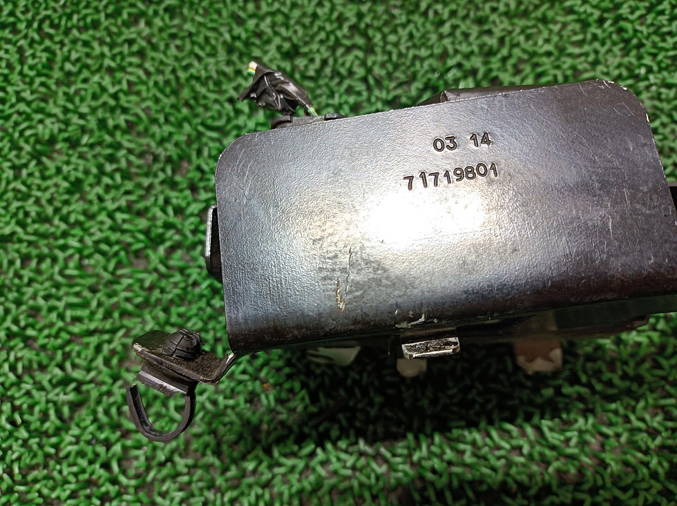 Miniature : CITROEN DS5 2014 ABA-B85F02