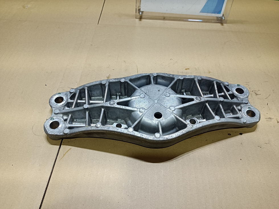 サムネイル： Lexus LS460 2006 DBA-USF40