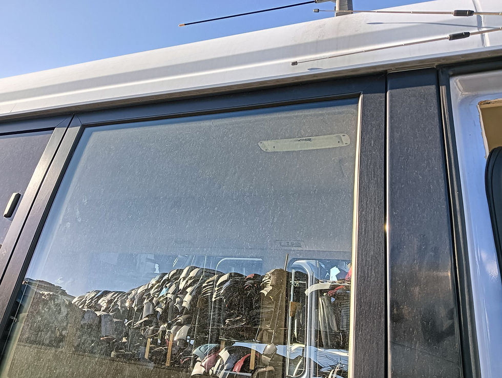 サムネイル： MITSUBISHI ROSA 2003 KK-BE66DG