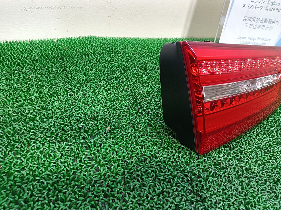 Miniature : AUDI A6 AVANT 2012 DBA-4GCGWS