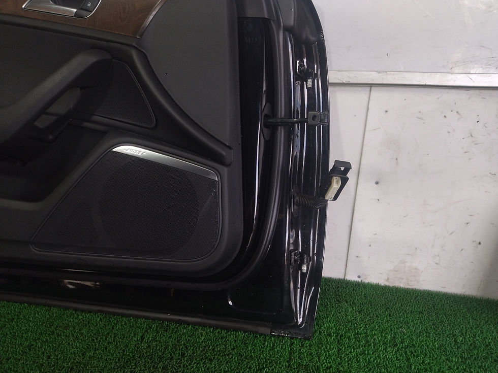 الصورة المصغرة: Audi A6 Avant 2014 DBA-4GCHVS