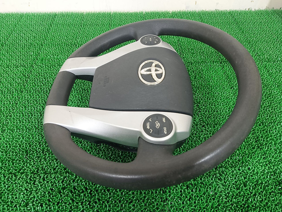 サムネイル： TOYOTA PRIUS  ZVW30