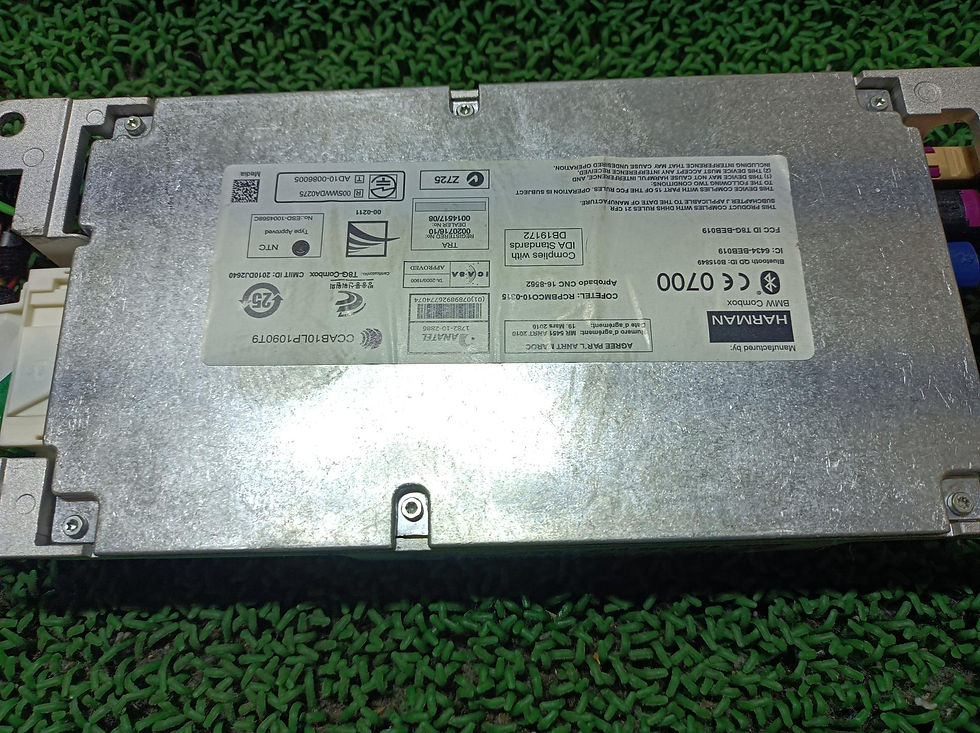 Миниатюра: BMW 116i 2012 DBA-1A16