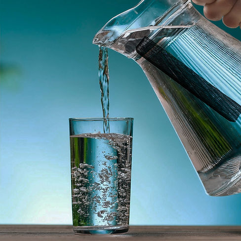 carafe-baton-charbon-verre.jpg