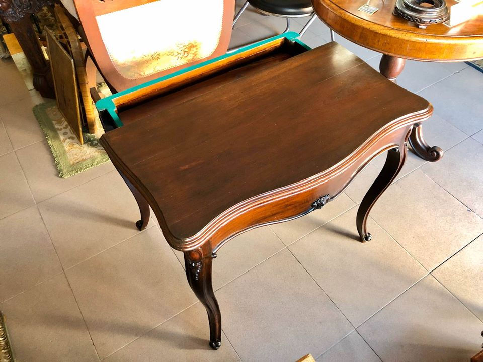 Miniatura: Mesa de jogo em mogno com tampo de levantar