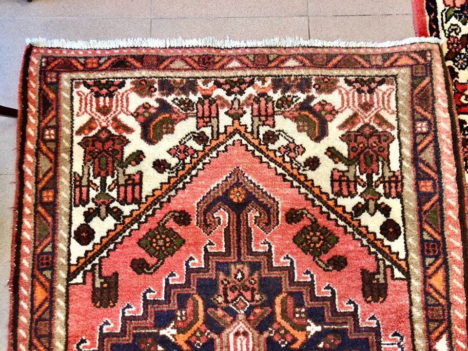 Miniatura: Tapete oriental em lã com 150 x 103 cm