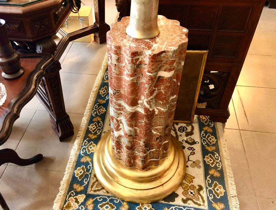 Miniatura: Coluna em faiança. (Texto PT/ES)