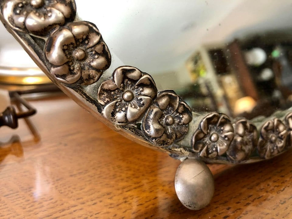 Miniatura: Antigo espelho com aro em prata, punção águia