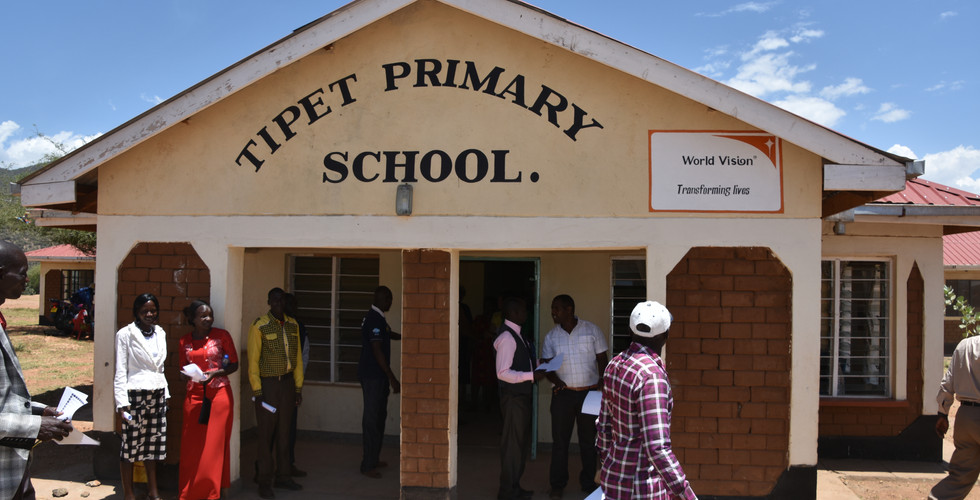 G1-G8 School, Capacity: 400 kids