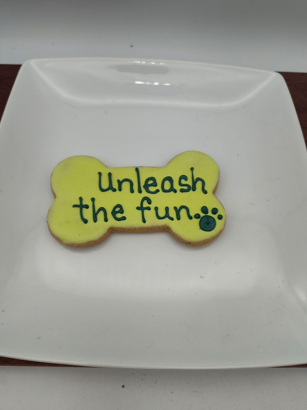 Large unleash the fun Bones - 12/CASE