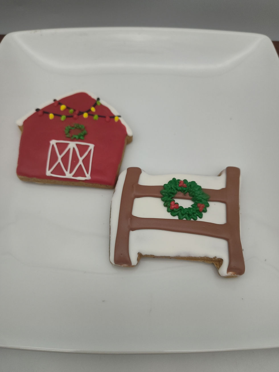 Thumbnail: Large Christmas Barn/Fence- 12/CASE