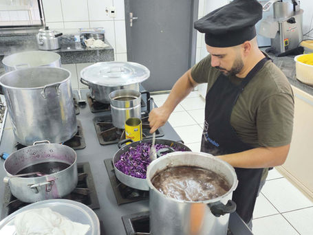 Merendeiro de Francisco Beltrão vence concurso nacional de receitas escolares
