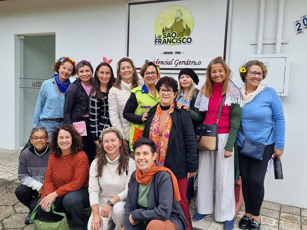 ONG curitibana forma primeira turma de voluntários de contação de histórias fora do PR