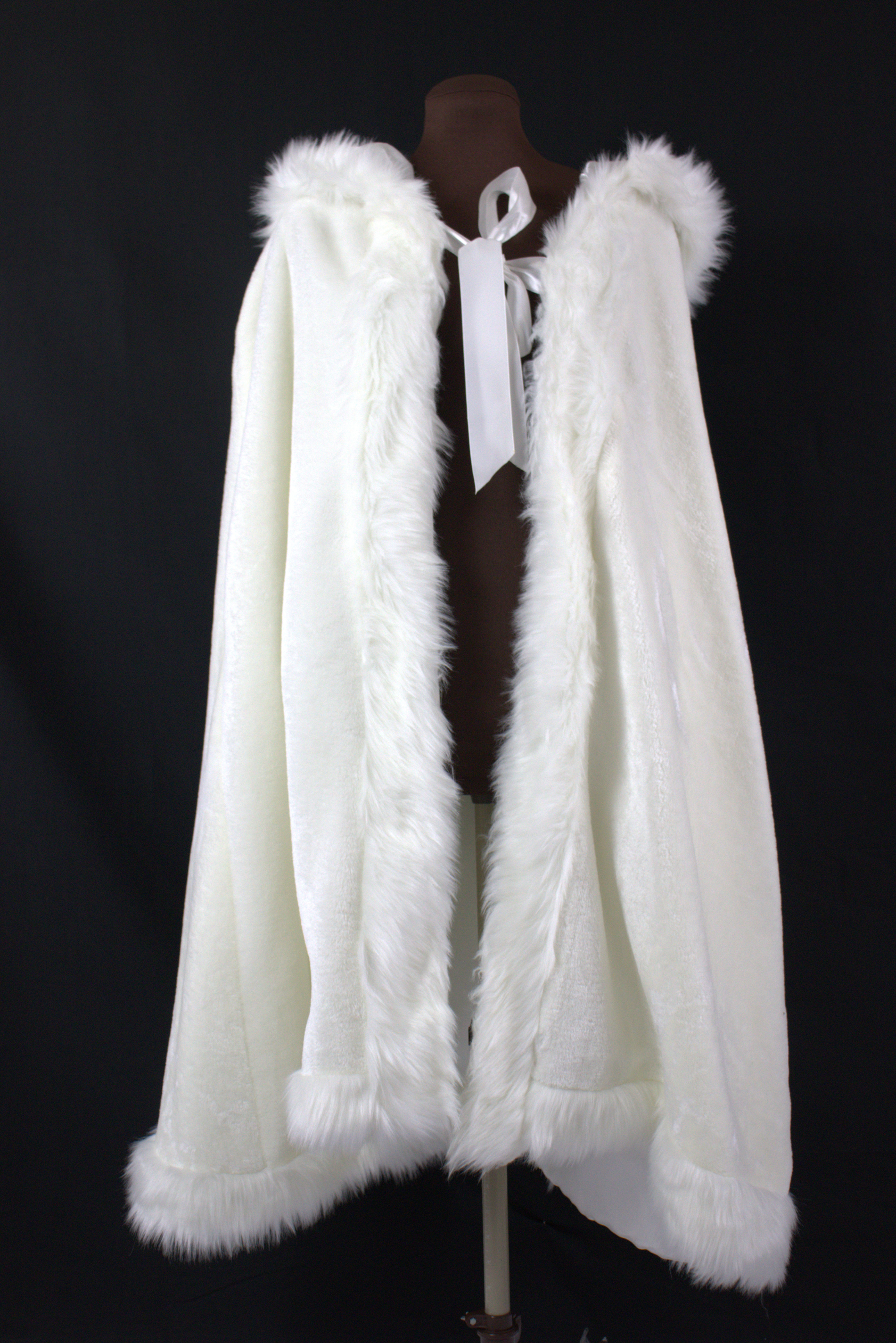 Hooded Bridal Fur Cloak