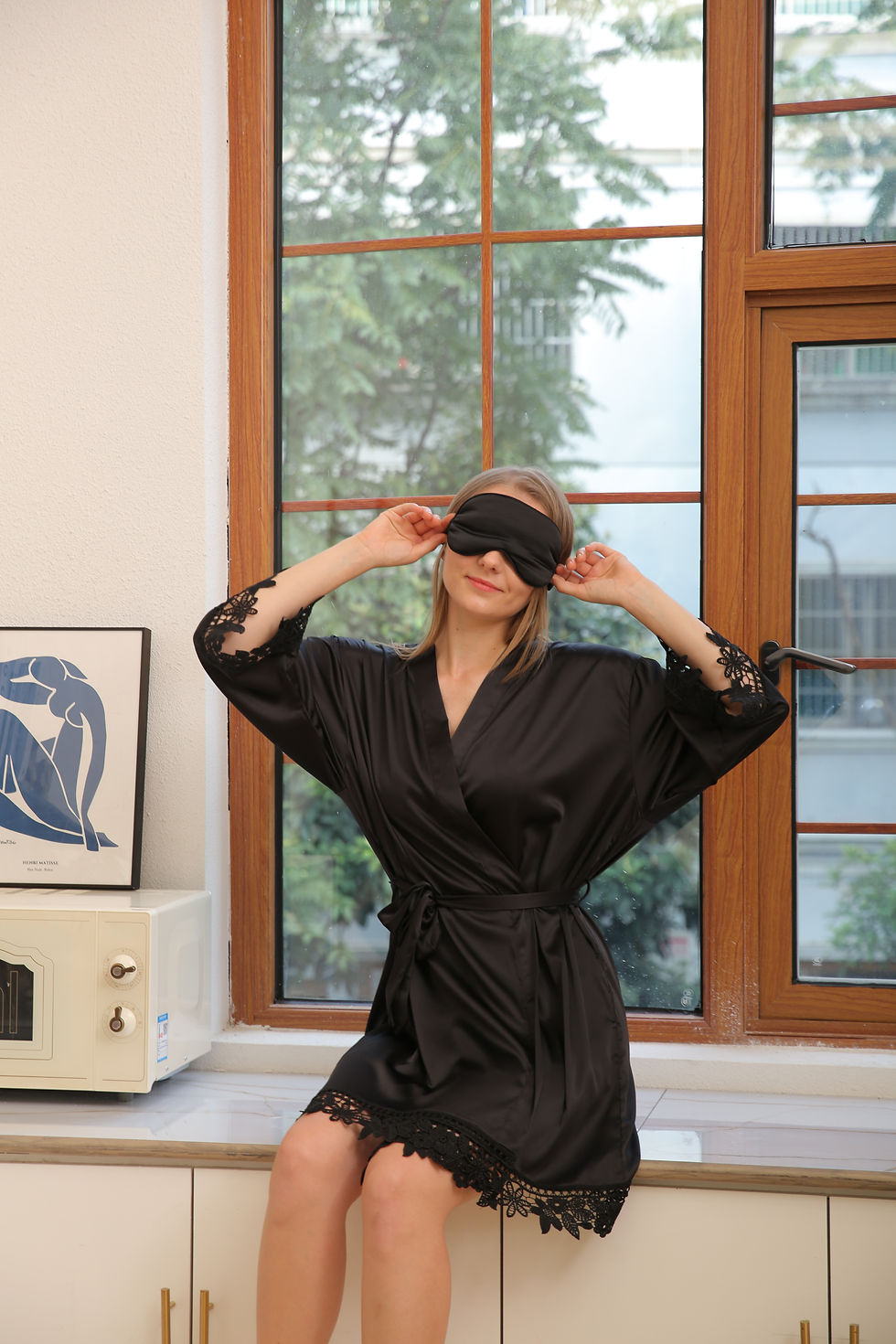 Thumbnail: Lace Satin Embroidered Robe - Black