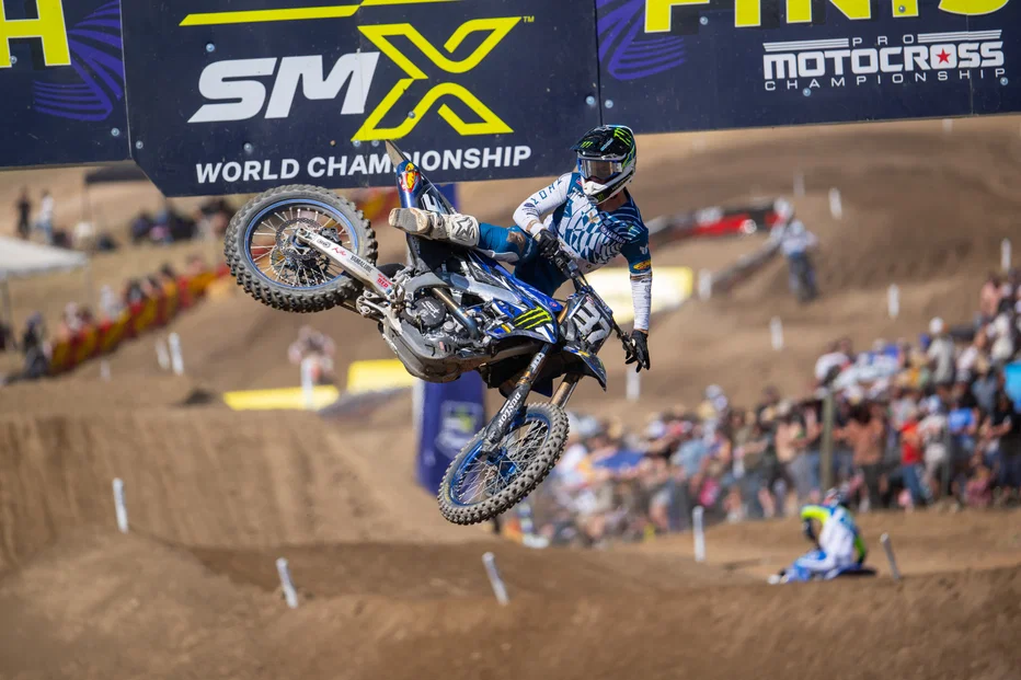 Davies e Jett vencem primeiras provas em Washougal