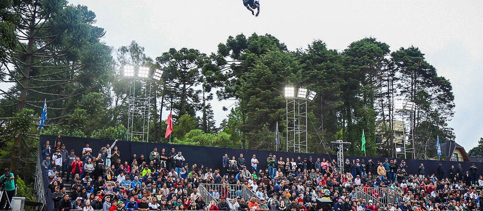 Arena Freestyle tem últimos ingressos disponíveis para troca solidária em Pindamonhangaba