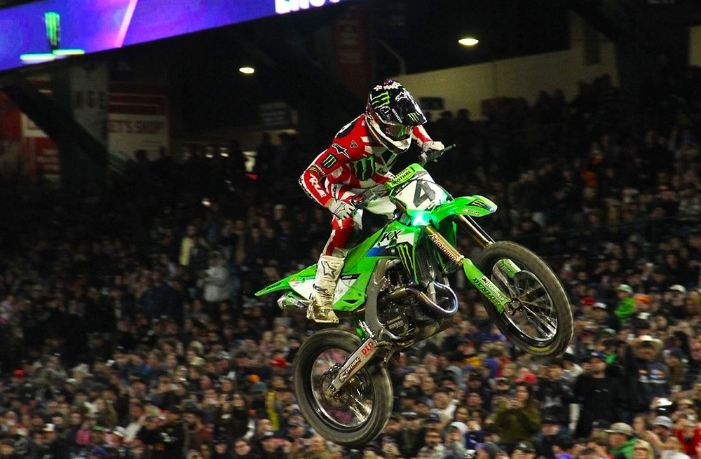 Sexton vence em Anaheim 2