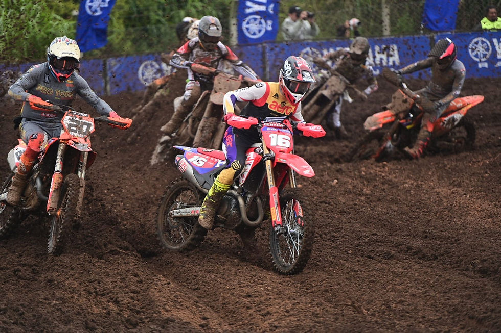 Enzo garante a vitória na 1a. bateria da MX1, última prova do dia