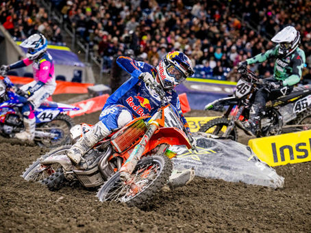 Tomac é o mais rápido na qualificatória em Arlington